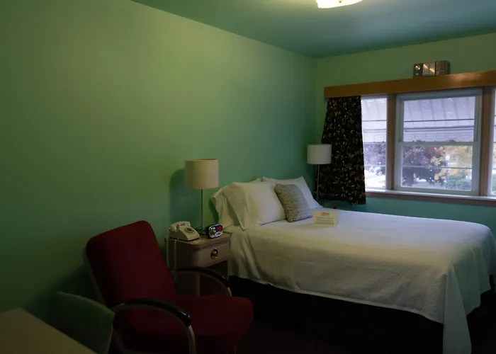 Holiday Music Motel