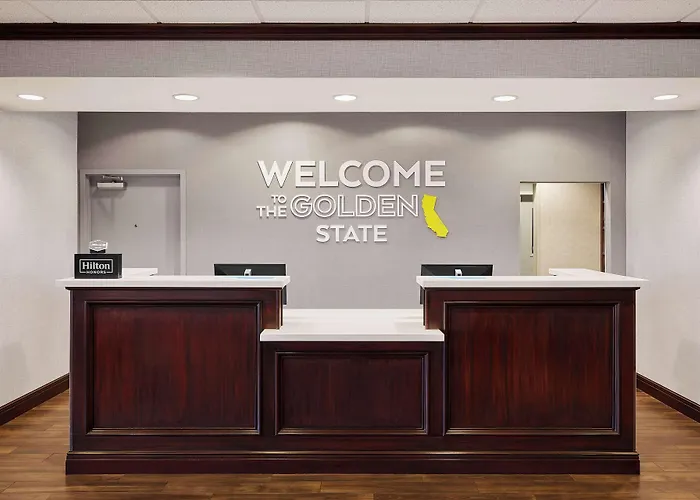Hampton Inn & Suites Ridgecrest