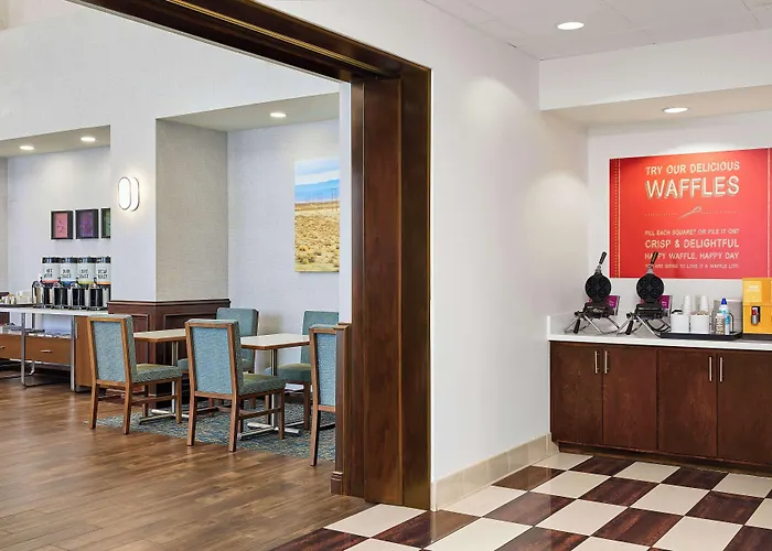 Hampton Inn & Suites Ridgecrest
