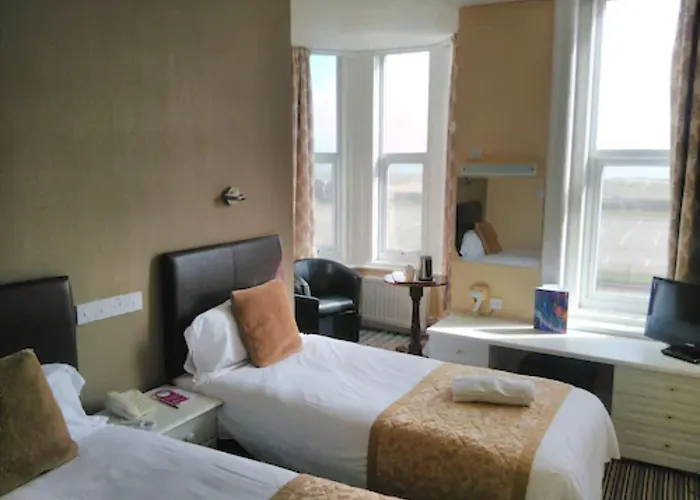 Palm Court Hotel