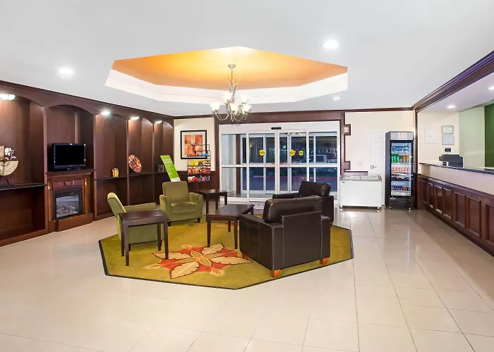La Quinta By Wyndham Columbus Tx