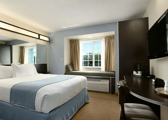 Microtel Inn And Suites By Wyndham - Geneva