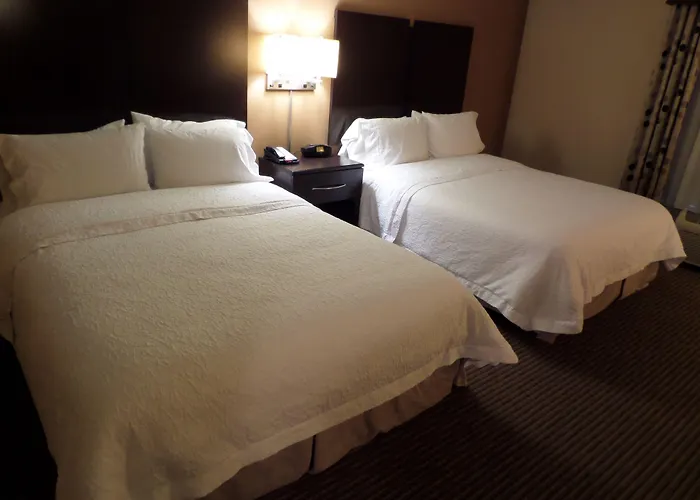 Hampton Inn And Suites Bakersfield / Highway 58