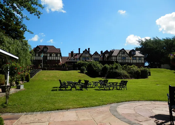 De Rougemont Manor