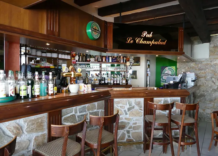 Logis Hotels Le Champalud Restaurant La Citadelle