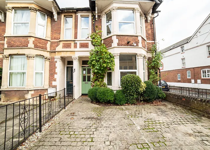 Oyo Lina Guest House Oxford