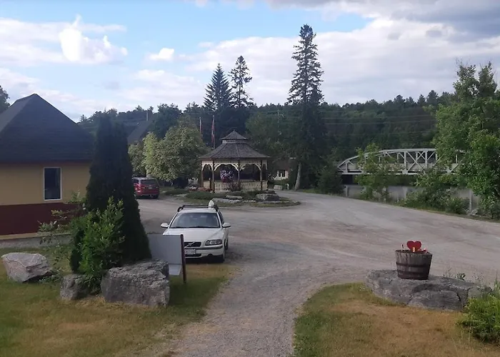 Burnt River Bungalow