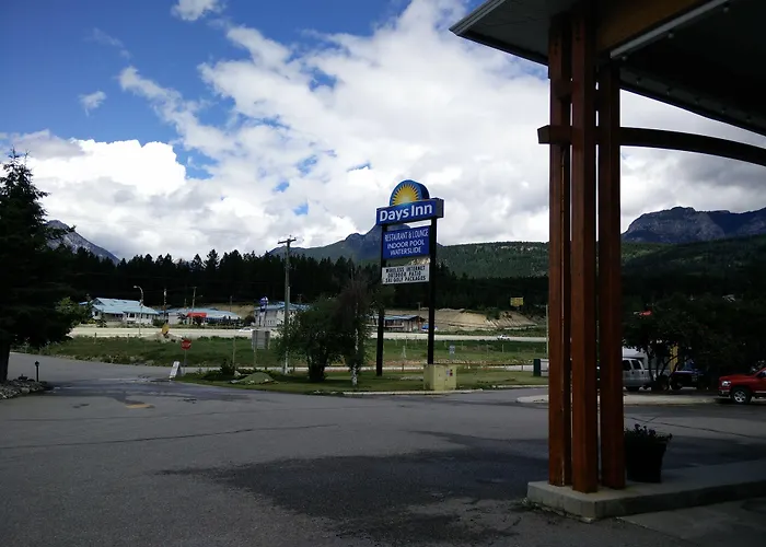 Days Inn By Wyndham Golden