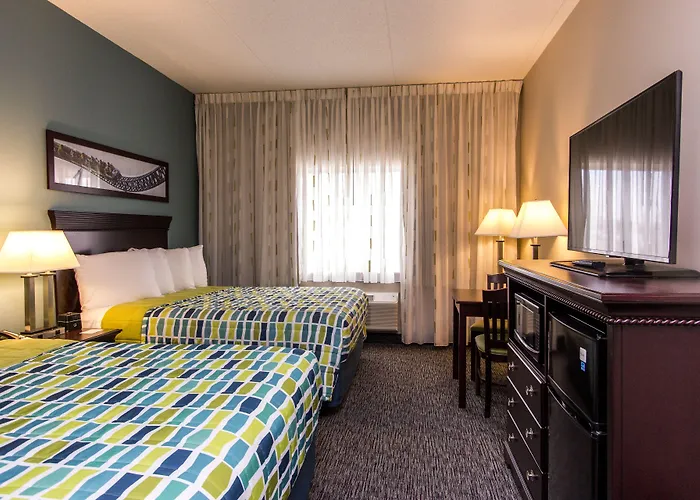 Cedar Point'S Express Hotel