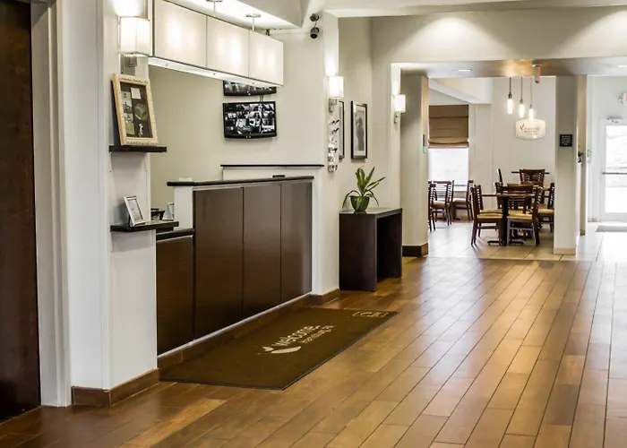 Spark By Hilton Harrisburg East