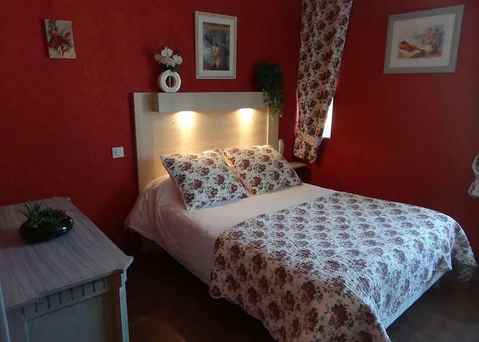 Hotel De Lion Sur Mer