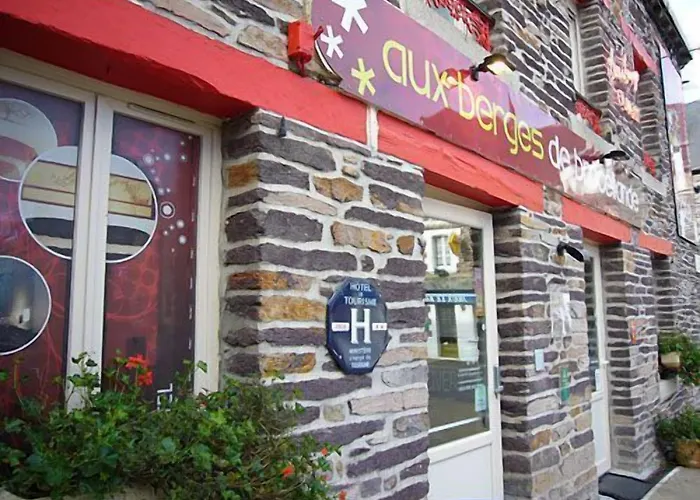 Hotel O2B Aux Berges de Brocéliande