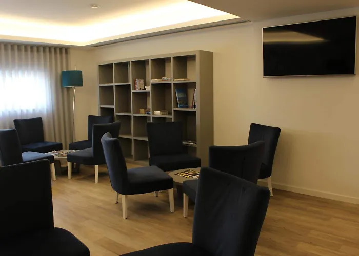 Hotel Genesis