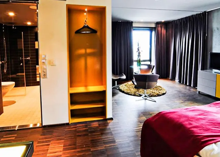 Comfort Hotel Square