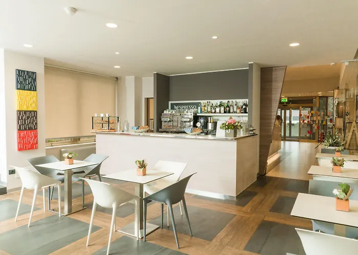 Helios Hotel