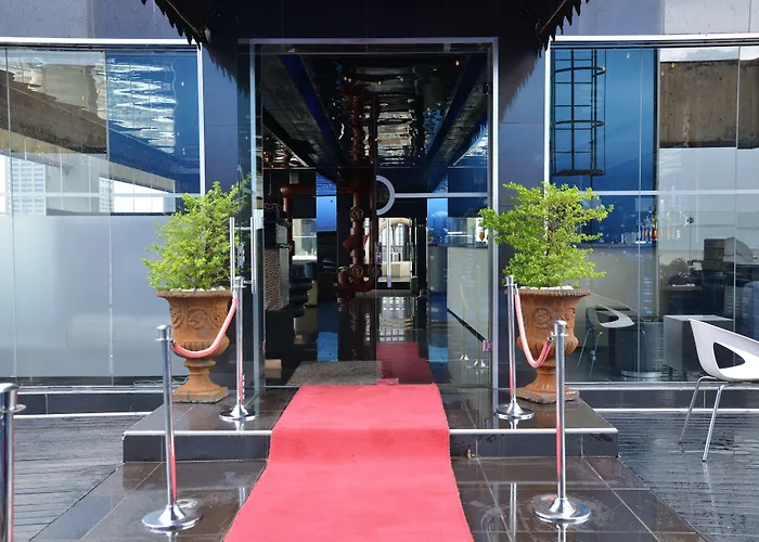 Reef Hotel