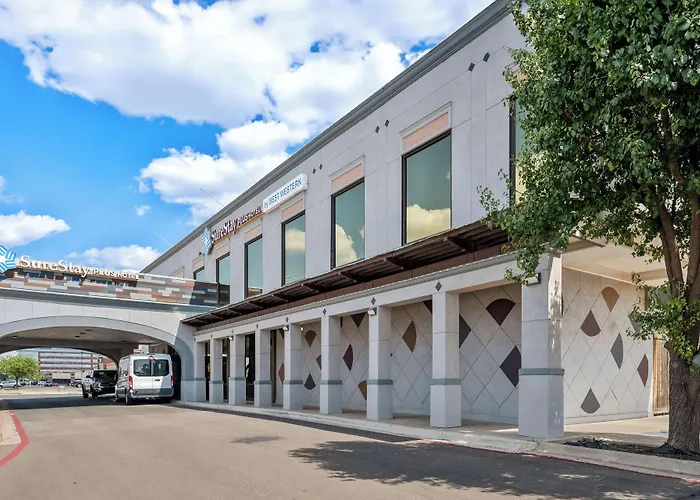 Surestay Plus Hotel By Best Western Lubbock Medical Center
