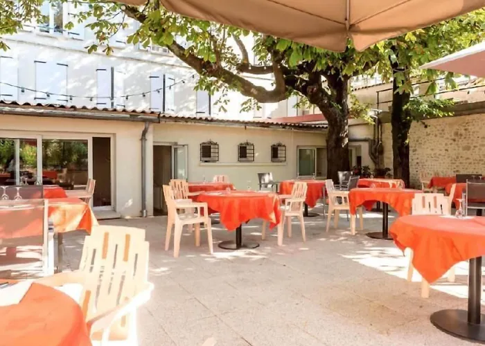 Hôtel Restaurant La Boule d'Or