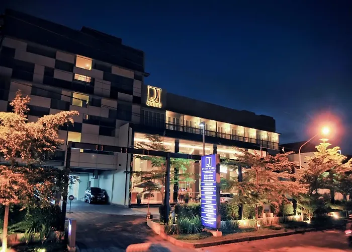 Quest Hotel Simpang Lima - Semarang By Aston