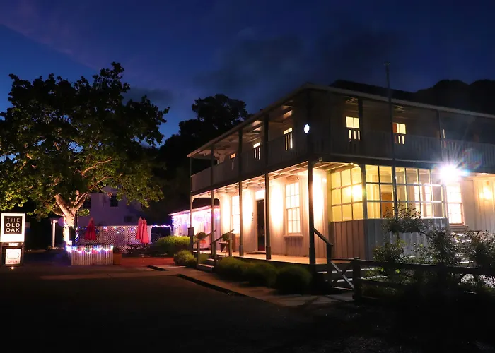 The Old Oak Boutique Hotel