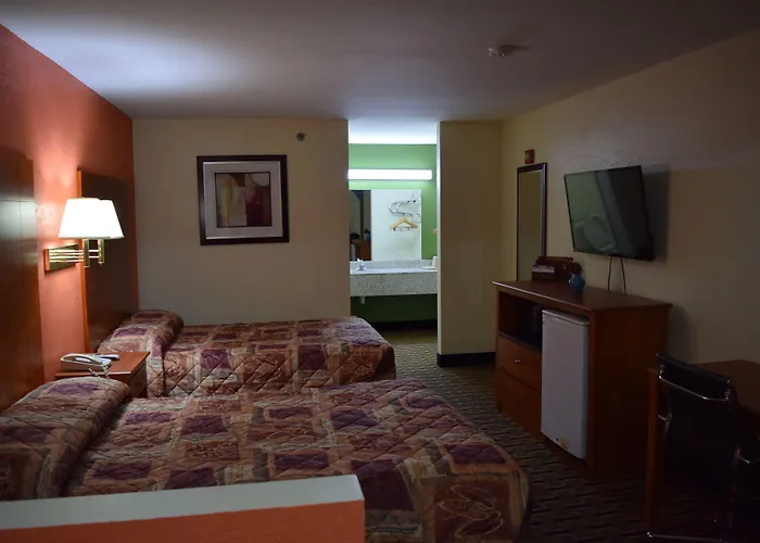 Royal Inn & Suites