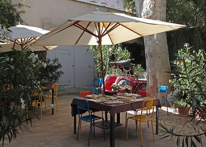 La Maison Sur La Sorgue - Esprit De France