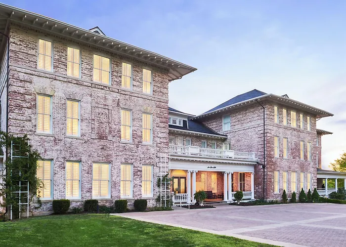 Inn At Carnall Hall
