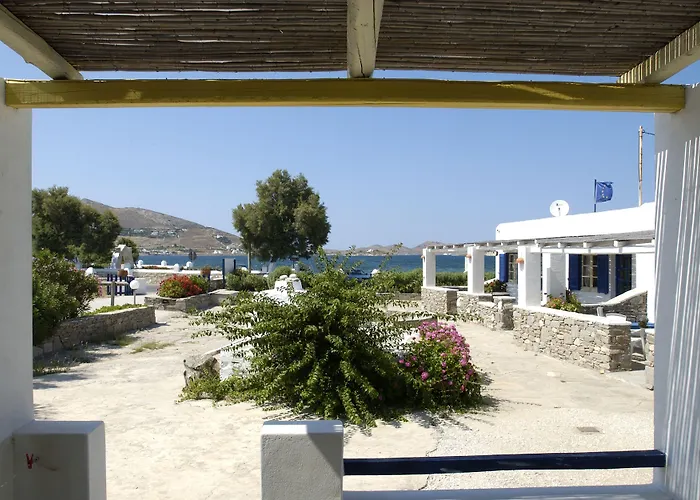Porto Naoussa (Adults Only)