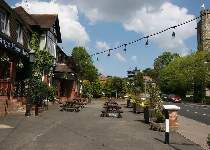 Grange Moor Hotel
