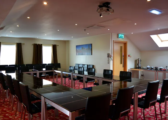 Cambridge Hotel