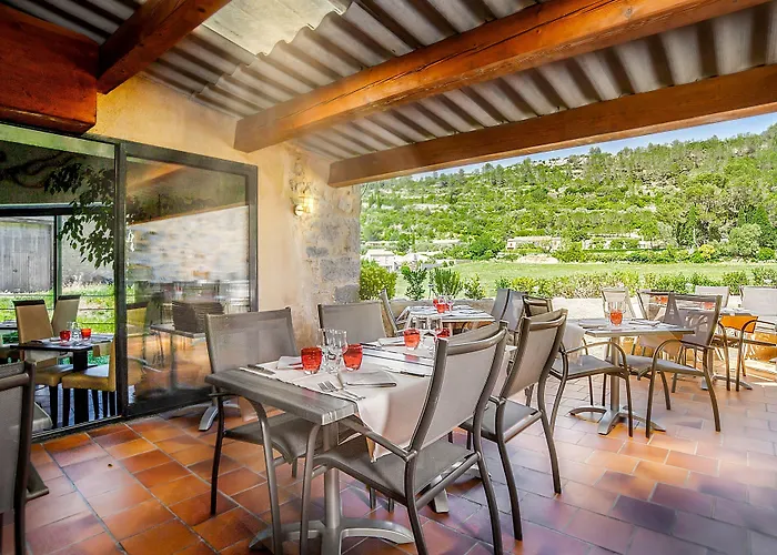 Logis Hôtel Restaurant des Corbières