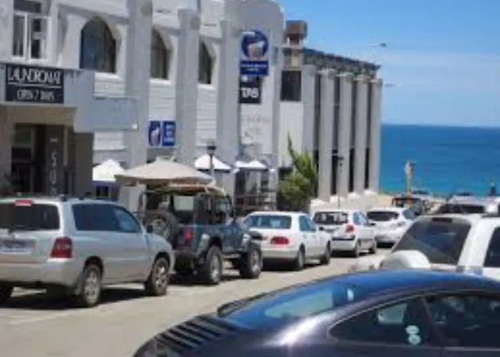 Ocean Beach Hotel