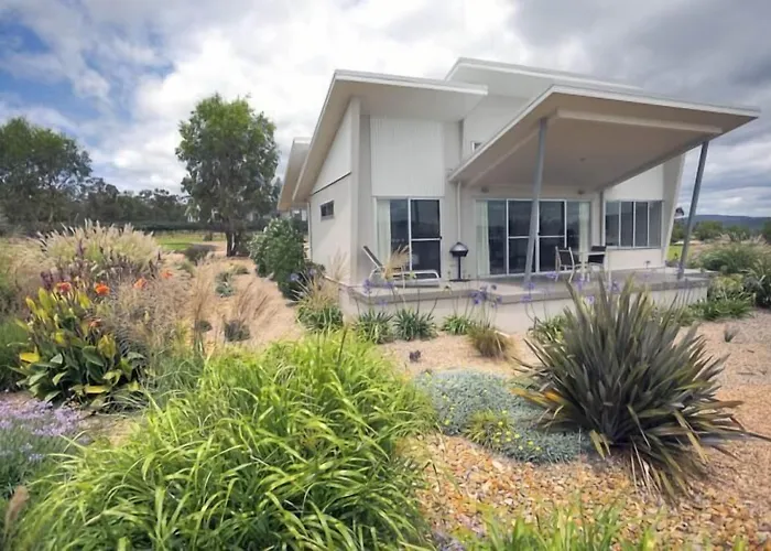 Azjure Studio Retreat