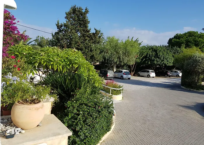 Mantenia Hotel