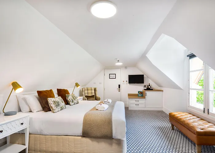 Seahorse Inn Hotel & Villas
