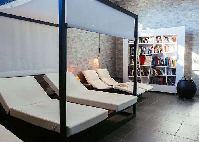 Hôtel Restaurant Athena Spa