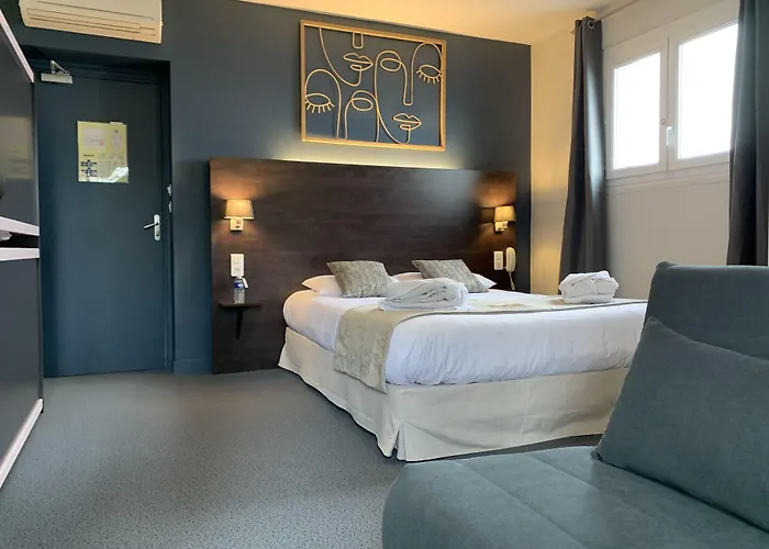 Logis Hotel Aux Berges De L'Aveyron