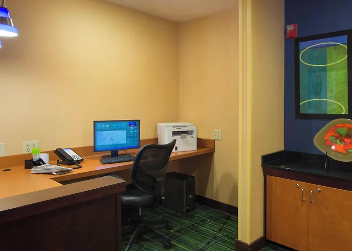 Fairfield Inn & Suites By Marriott Charleston Airport/Convention Center