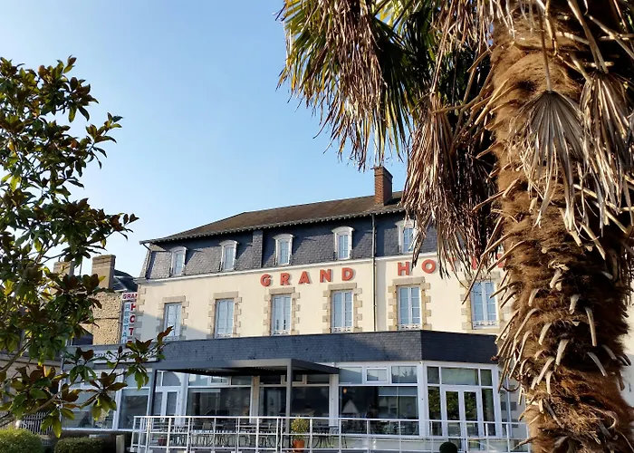 Logis Au Grand Hotel et son restaurant Mayenne