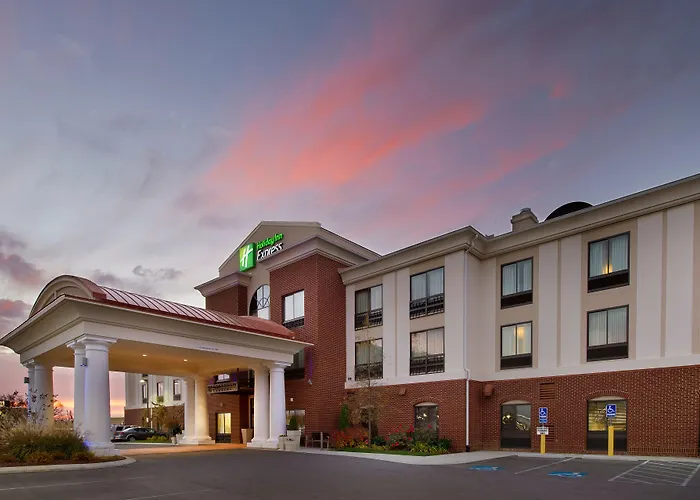 Holiday Inn Express - Tullahoma By Ihg