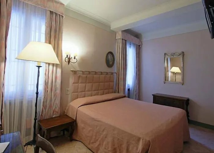 Hotel Arnaldo Aquila D'Oro