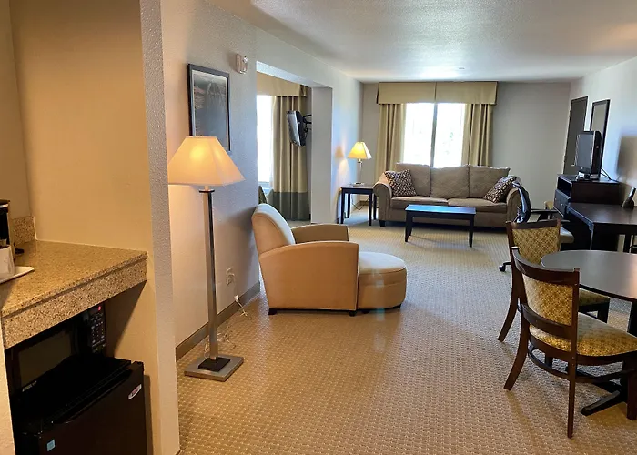 Comfort Inn & Suites Frisco East - Mckinney