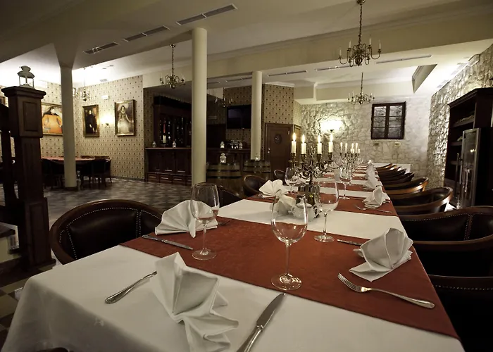 Hotel Sarmata Zespol Dworski