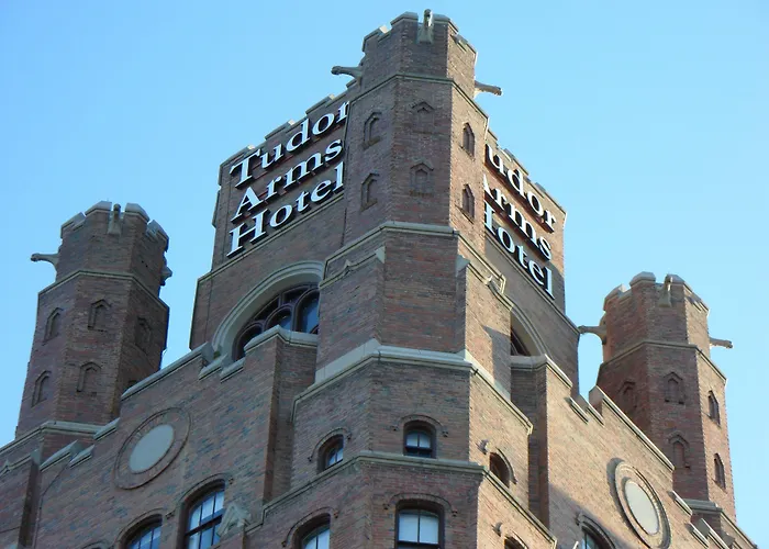 The Tudor Arms Hotel Cleveland - A Doubletree By Hilton