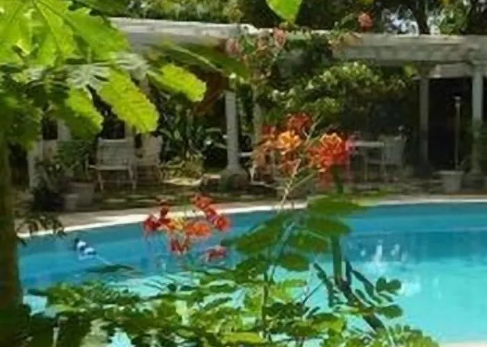 Orchard Garden Hotel Nassau