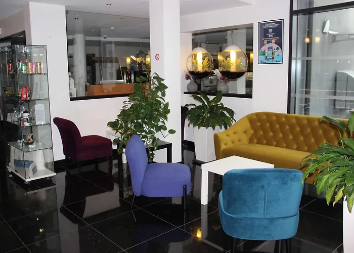 Kyriad Saint Quentin En Yvelines - Montigny