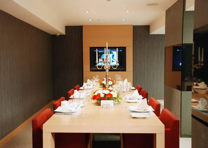 Met Hotel