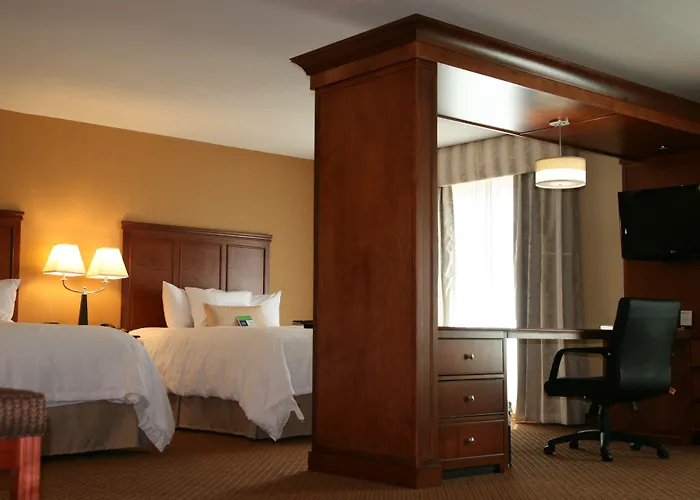 Hampton Inn & Suites Detroit/Chesterfield