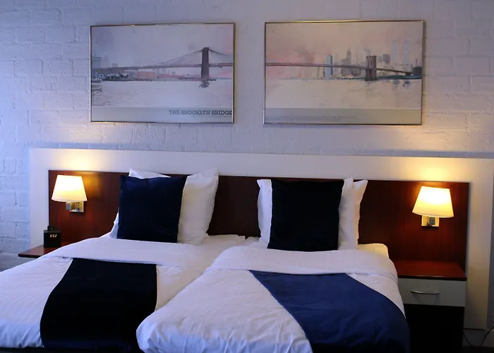 Apollo Hotel