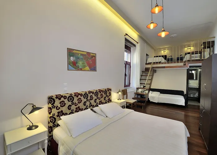 Dryades & Orion Hotel